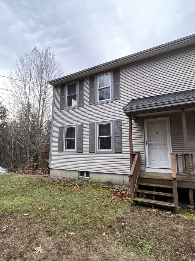 Building Photo - Kimball Road Duplex