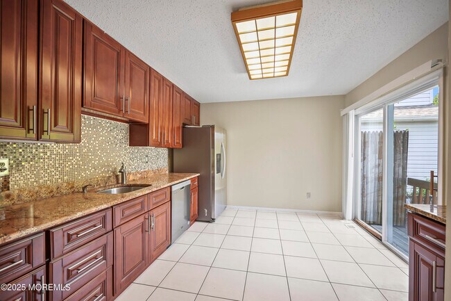 Foto del edificio - 17 Kingfisher Ct
