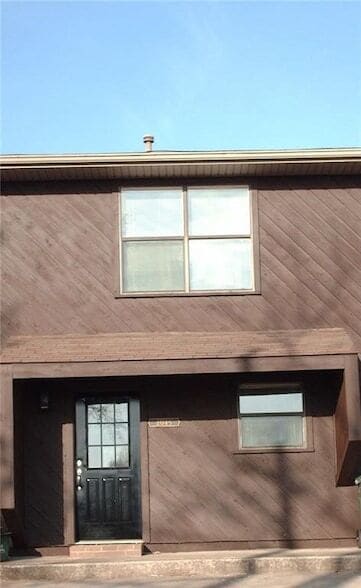 Photo - 2049 E Oaks Dr Townhome