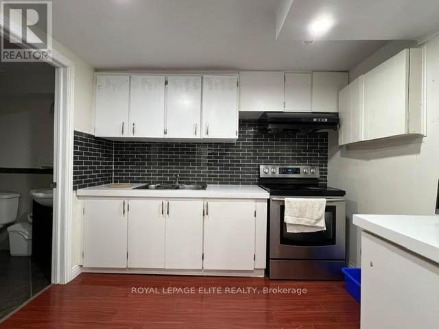 Photo du bâtiment - 3281 Martins Pine Crescent