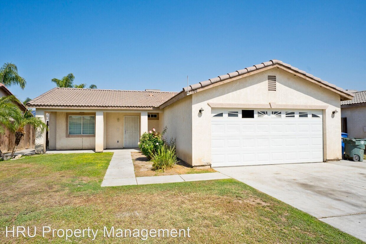 1300 Engelberg Dr, Bakersfield, CA 93307 House Rental in Bakersfield
