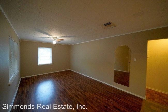 Building Photo - 3 br, 1 bath House - 7126 Westlyn Dr.