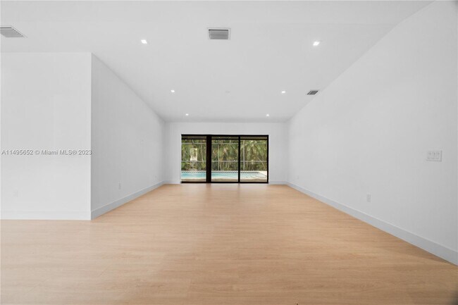 Foto del edificio - 5254 NW 94th Doral Pl