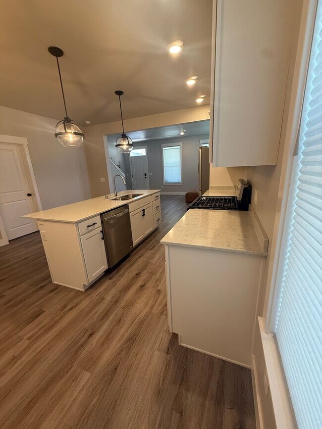 Foto del edificio - Beautiful 3-Bedroom, 2.5-Bath Home in the Desirable Annafeld Community