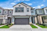Foto principal - 2727 Brown Lk St