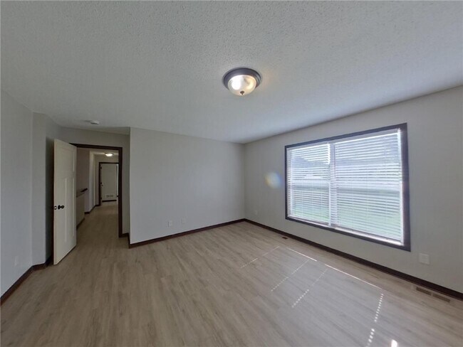 Foto del edificio - 1074 Landings Ln