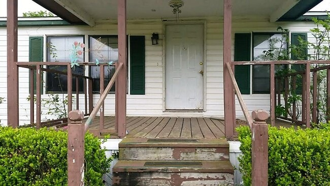 Building Photo - 8117 Delta Dr