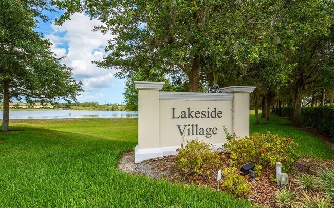 Foto del edificio - Lakeside Village Townhouse 2 Bedroom  2.5 ...