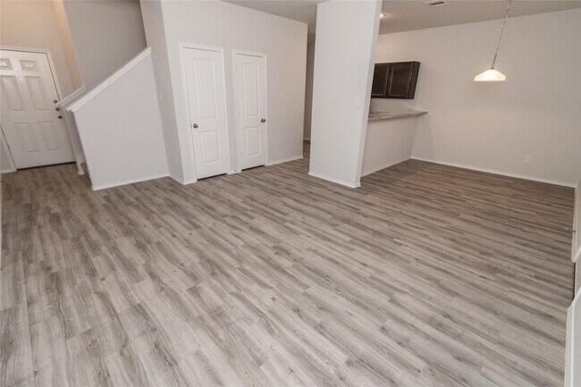 Foto del edificio - 18543 Queesborough Creek Rd