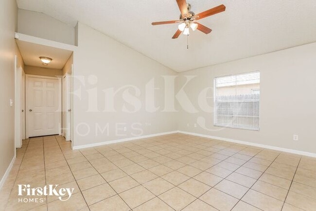 Building Photo - 7511 Groveoak Dr