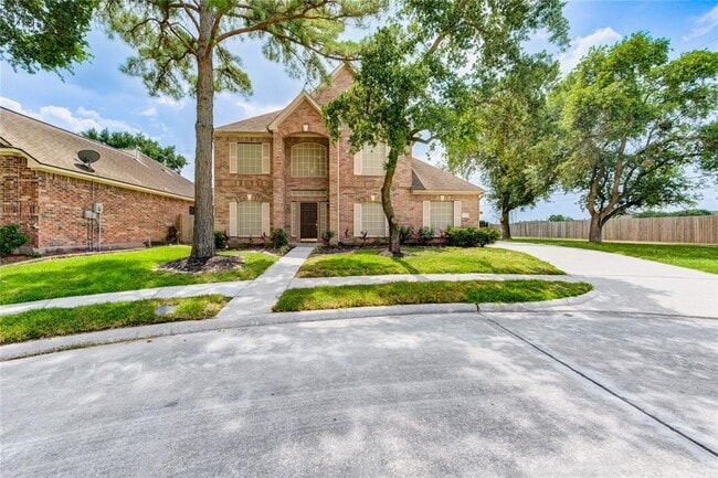 Building Photo - 15206 Garett Green Cir