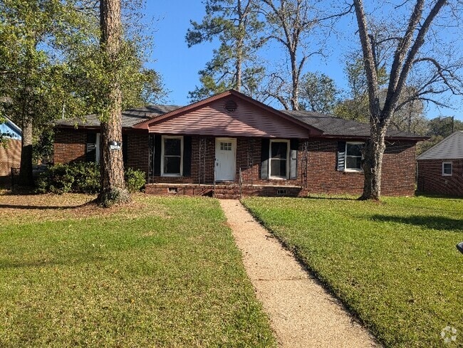 Building Photo - 2017 Jones Ave