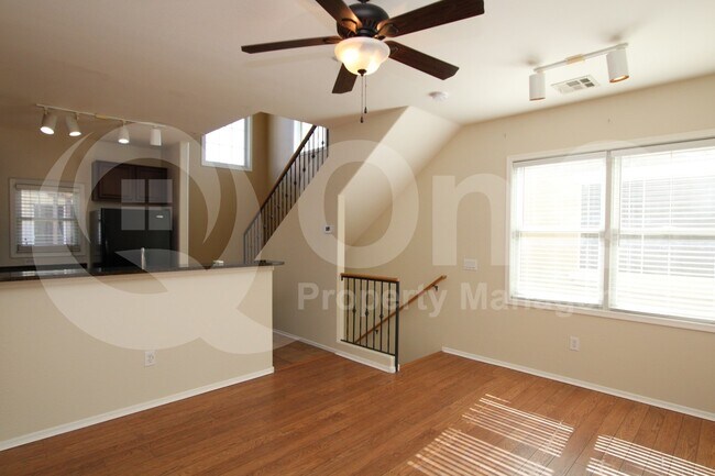 Foto del edificio - 1366 S Sabino Dr