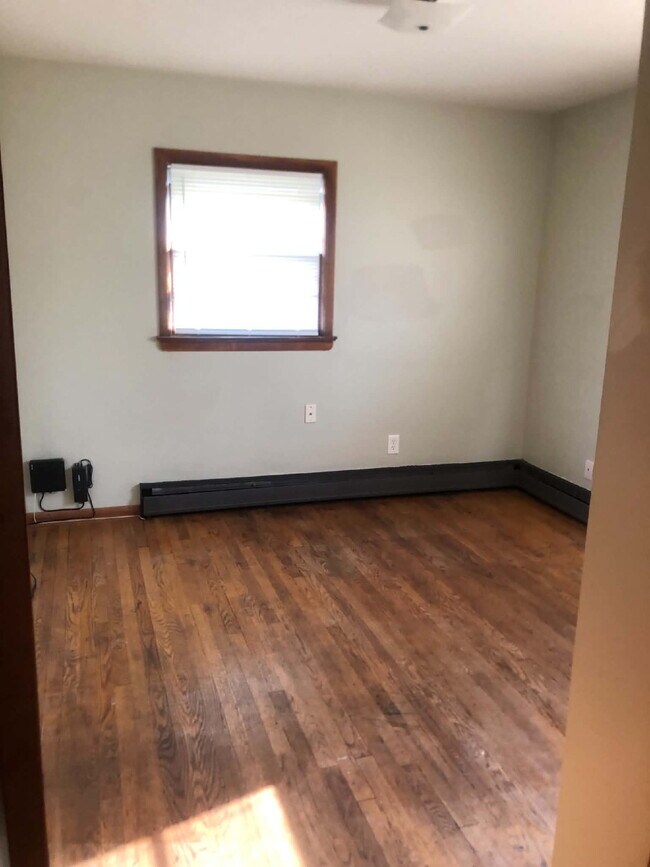 Building Photo - Charming 3BR Home with Large Yard in Hyattsville!