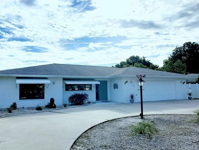 Photo - 2203 43rd St W House