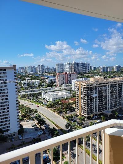 Building Photo - 1980 S Ocean Dr