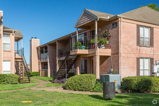 Building Photo - Mia LXMI Westchase East