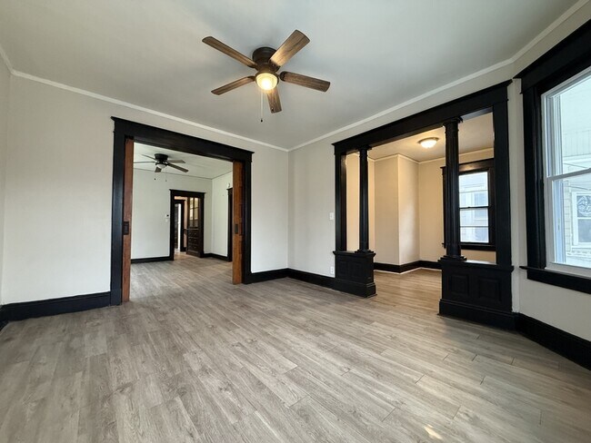 Foto del edificio - 34 Besch Ave