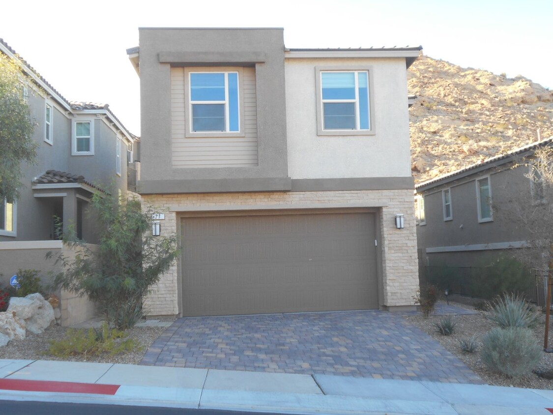 Primary Photo - Welcome to this stunning 3-bedroom, 2-bath...