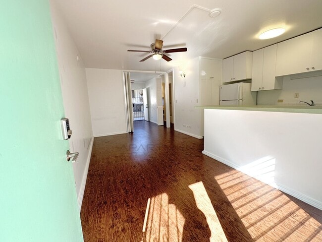 Building Photo - 3340 Campbell Ave