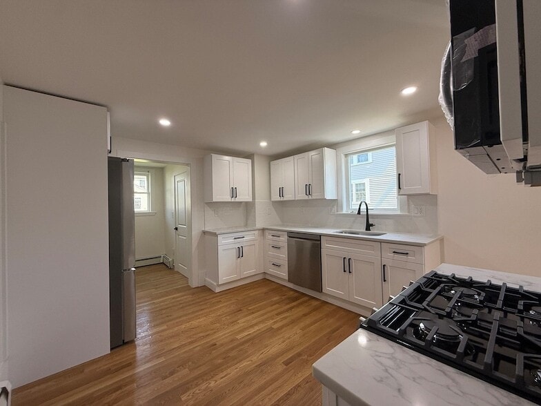 Photo - 63 Holland Street Unit 63