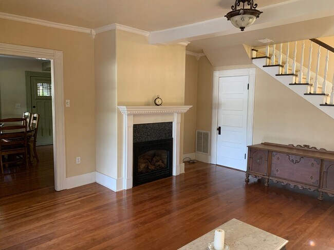 Foto del edificio - Downtown Auburn Charmer