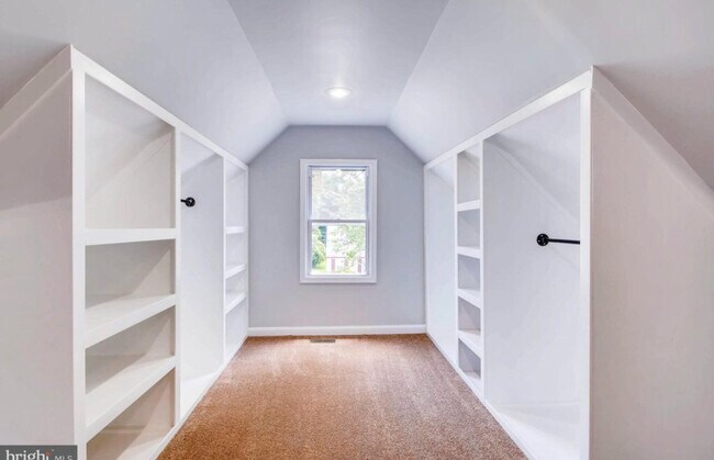 Unique walk in closet - 10 Village Rd