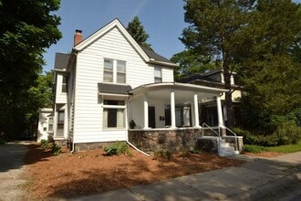 Building Photo - 113 N Hamilton St