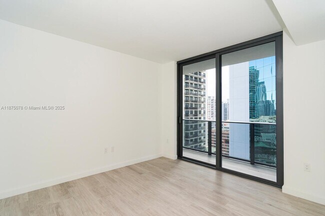 Foto del edificio - 55 SW 9th St