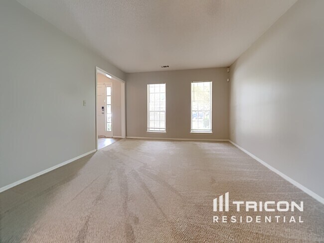 Building Photo - 1005 Redan Trace Stone Mountain GA