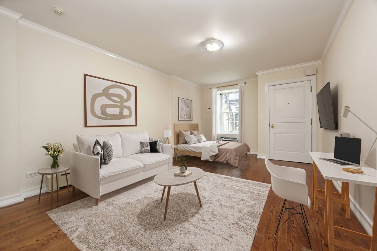 Foto principal - 447 E 84th St