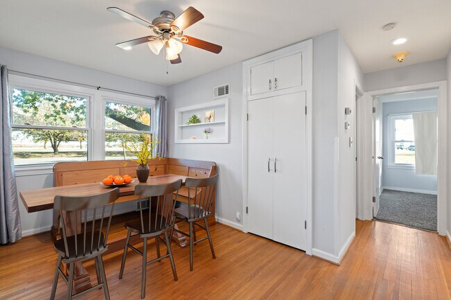 Foto del edificio - 22 E Hawthorne St