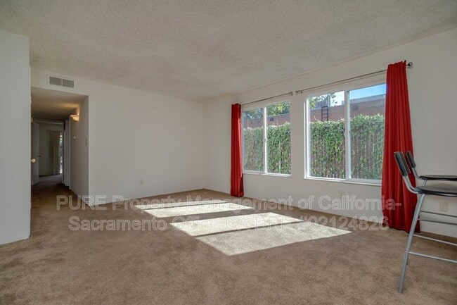 Building Photo - 1921 28th St