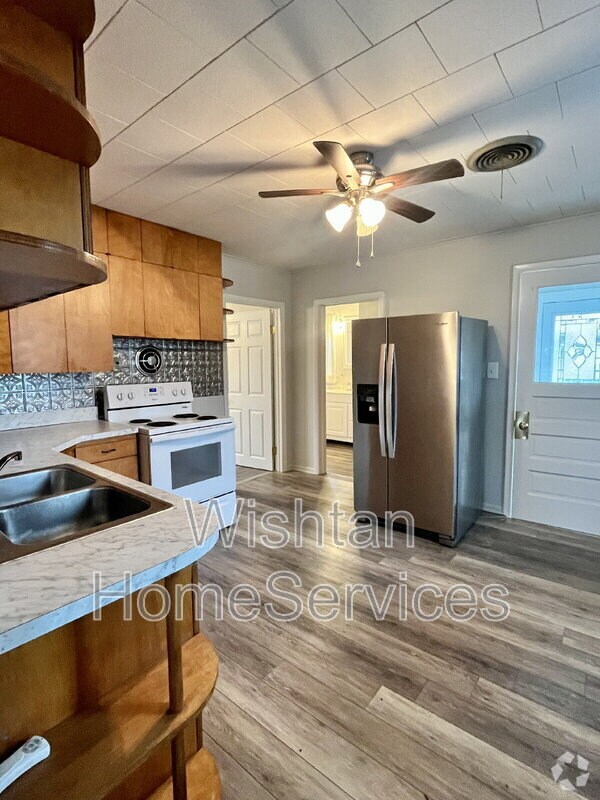 Building Photo - 2545 N Co Rd 1740