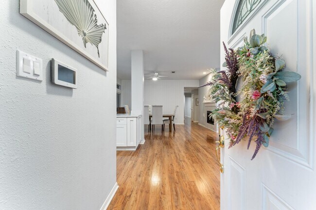 Building Photo - 7764 Park Falls Dr