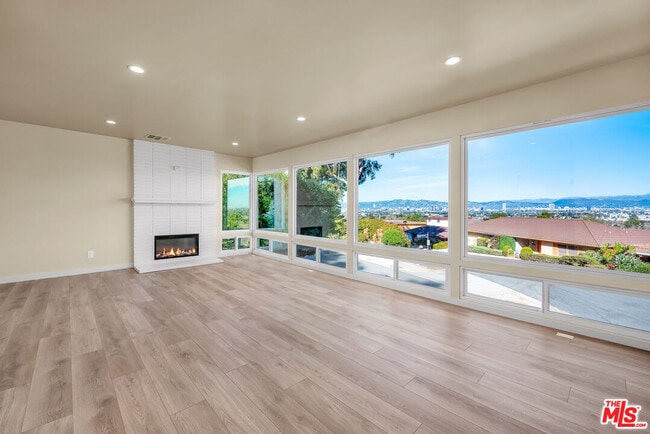 Foto del edificio - 5324 Weatherford Dr