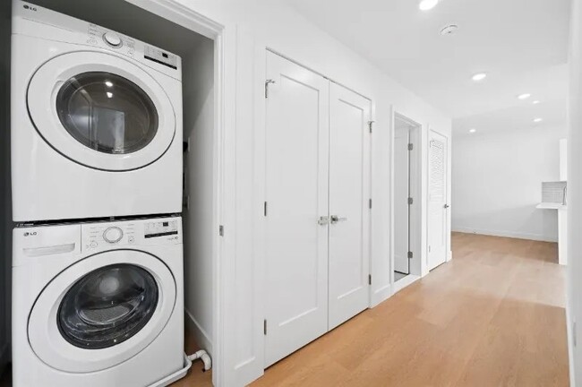 Foto del edificio - 3637 N 16th St