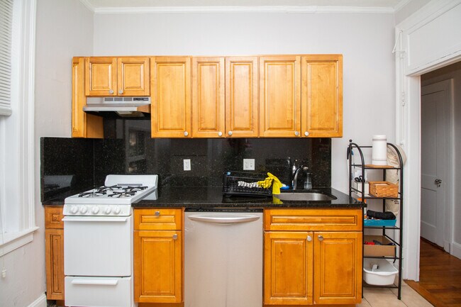 Foto del edificio - 1253 Beacon St