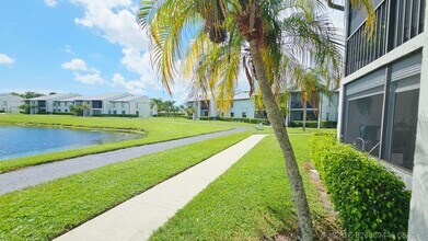 Building Photo - 1004 Green Pine Blvd