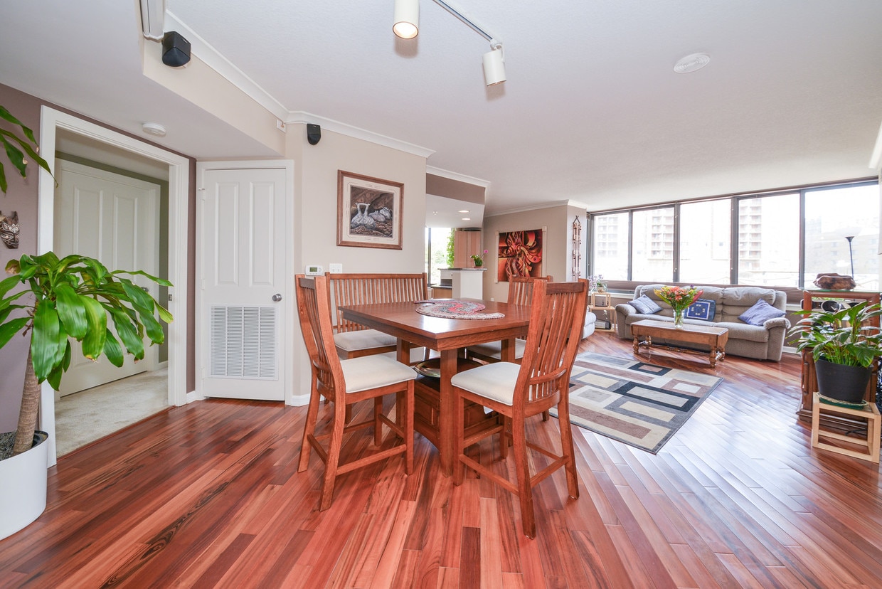 Open floor dining room to living room - 2220 Fairfax Dr