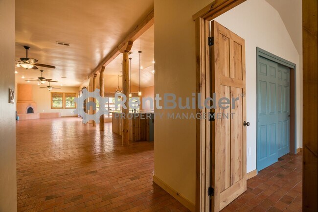 Foto del edificio - CALL US TODAY AT (505) 808-6467 TO SCHEDUL...