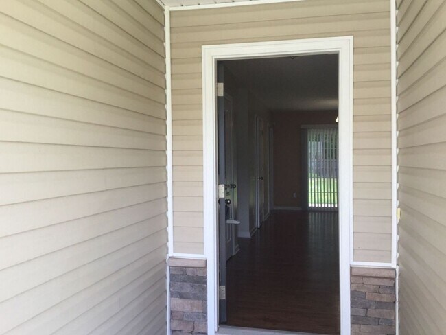 Foto del edificio - This beautiful home in New Bern