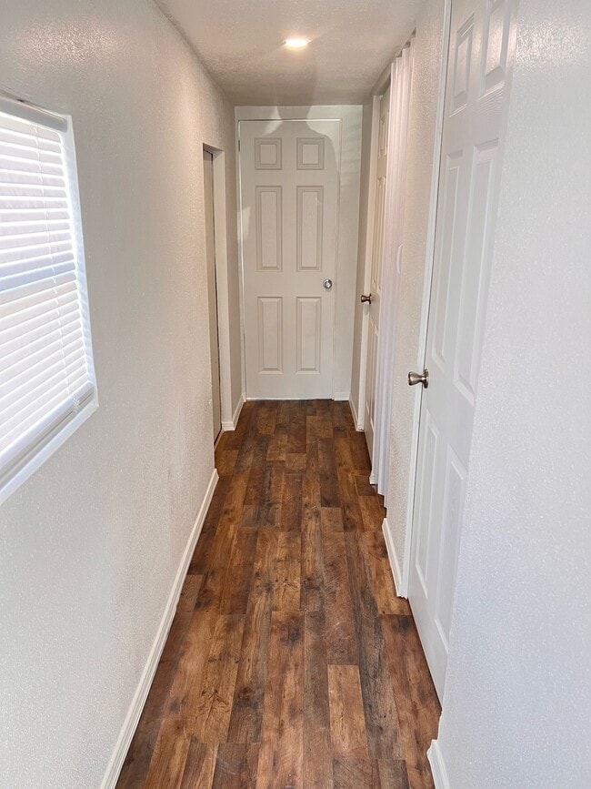 Building Photo - 4509 Vulcan Ave