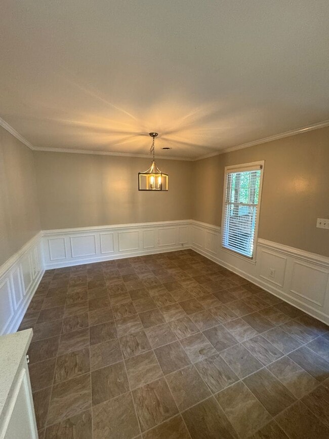 Foto del edificio - Live at the Center of Modern Conveniences & Entertainment.(500.00 off first full months rent)