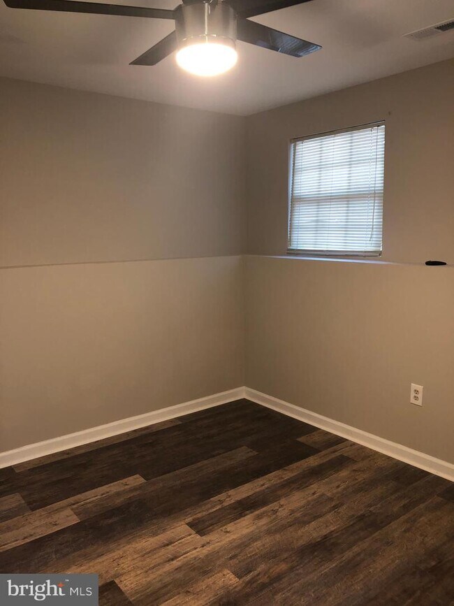 Foto del edificio - 2315 Ewing Ave