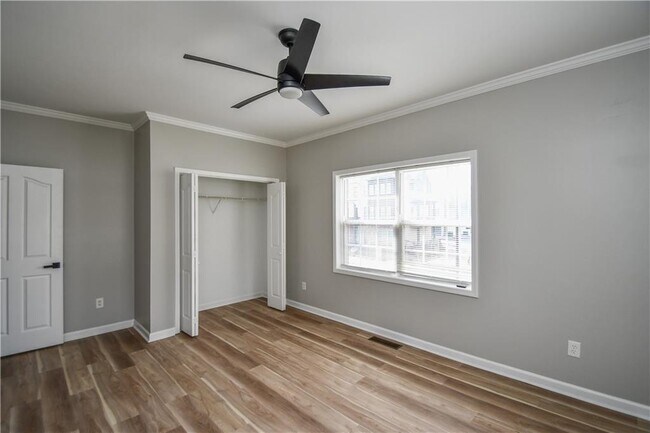 Foto del edificio - 3338 Sims St