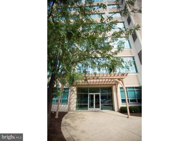 Building Photo - 9 N 9th St