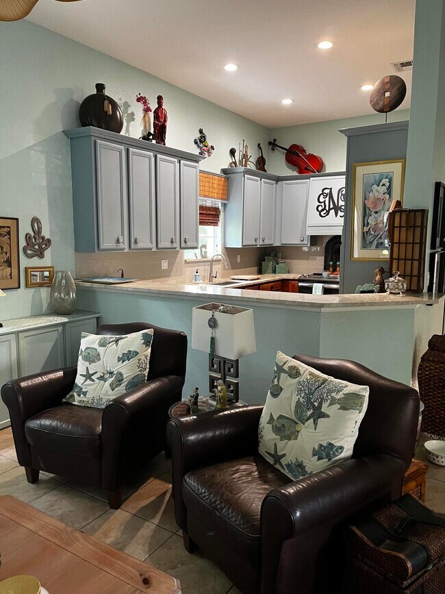 Foto del edificio - 127 Arklow Ave