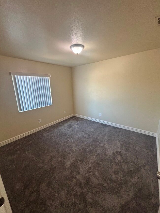 Foto del edificio - 413 E 109th St