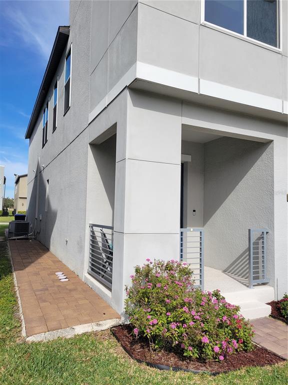 Building Photo - 11531 Charnock Dr